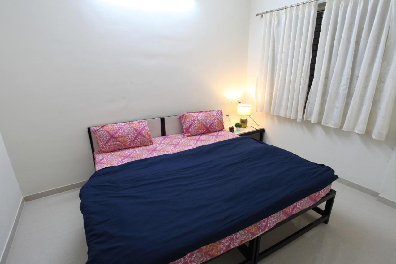 Qualtems Guest House-With Ac Options 벵갈루루 외부 사진